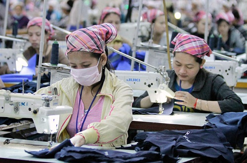 A wake up call for the Cambodian textile industry 001