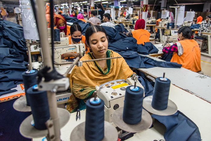 Bangladesh crisis threatens to unravel apparel giant