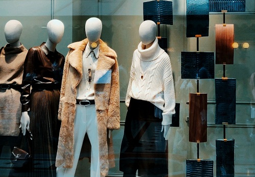 Despite repeated calls fashion industry fails to achieve sustainability targets