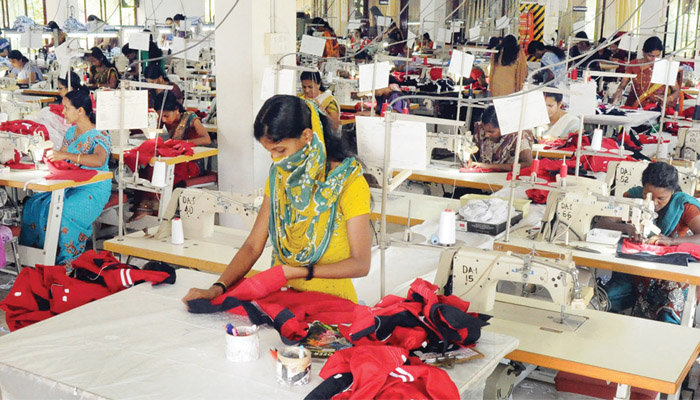 Indian Textile Exports: A mixed bag with a downward trend