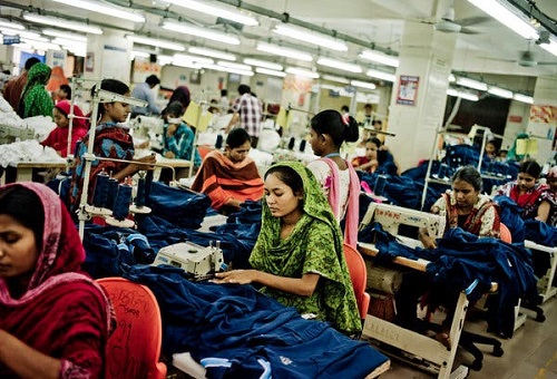 International apparel brands triggers price war in Bangladesh