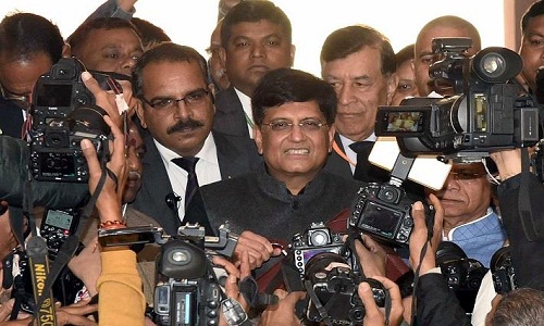Textile garment industry welcomes Interim Budget 2019 20 retailers join in 001