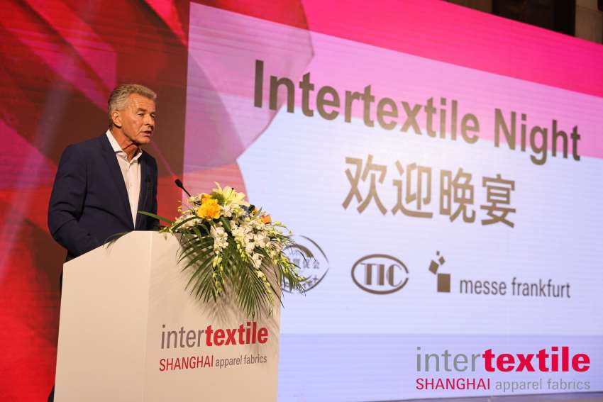 PIC 5 INTERTEXTILE NIGHT 1